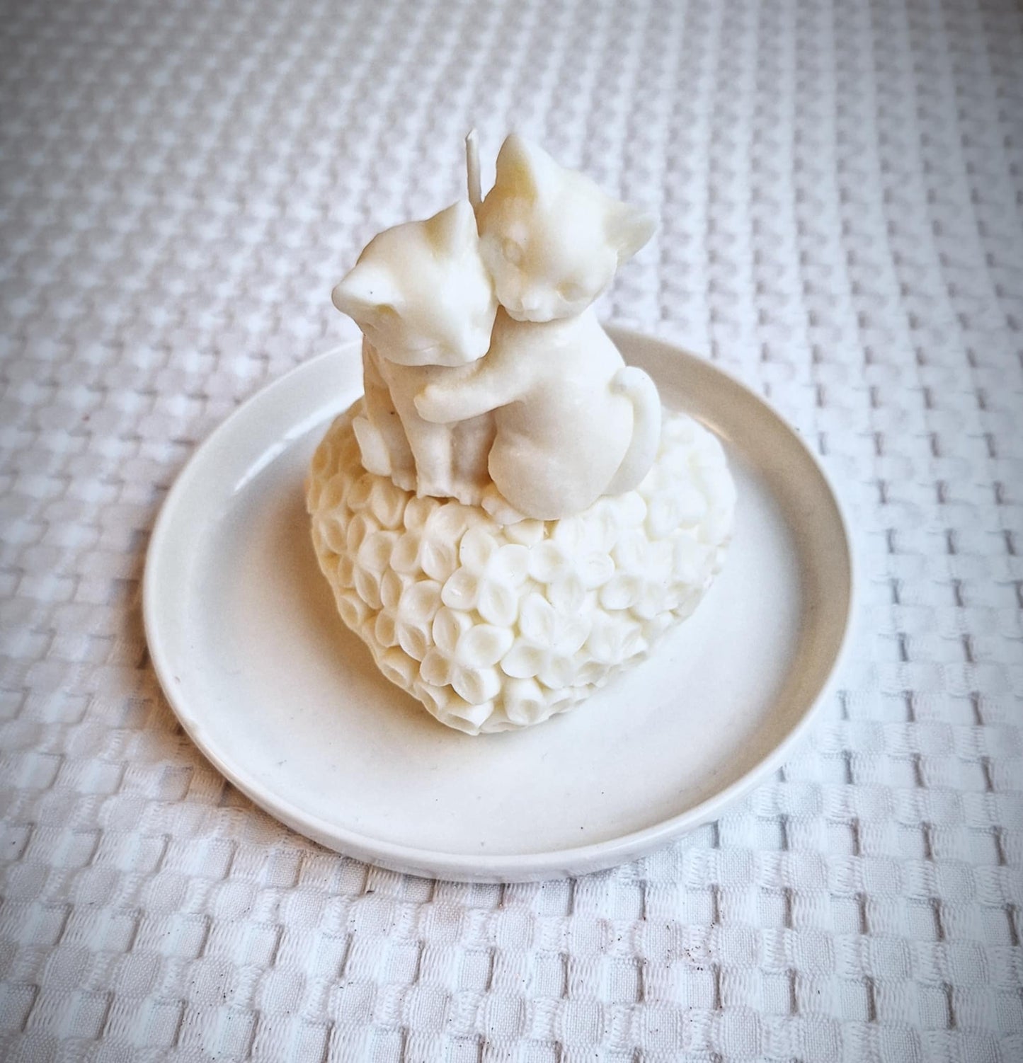 Étreinte Féline - Ronrons Partagés